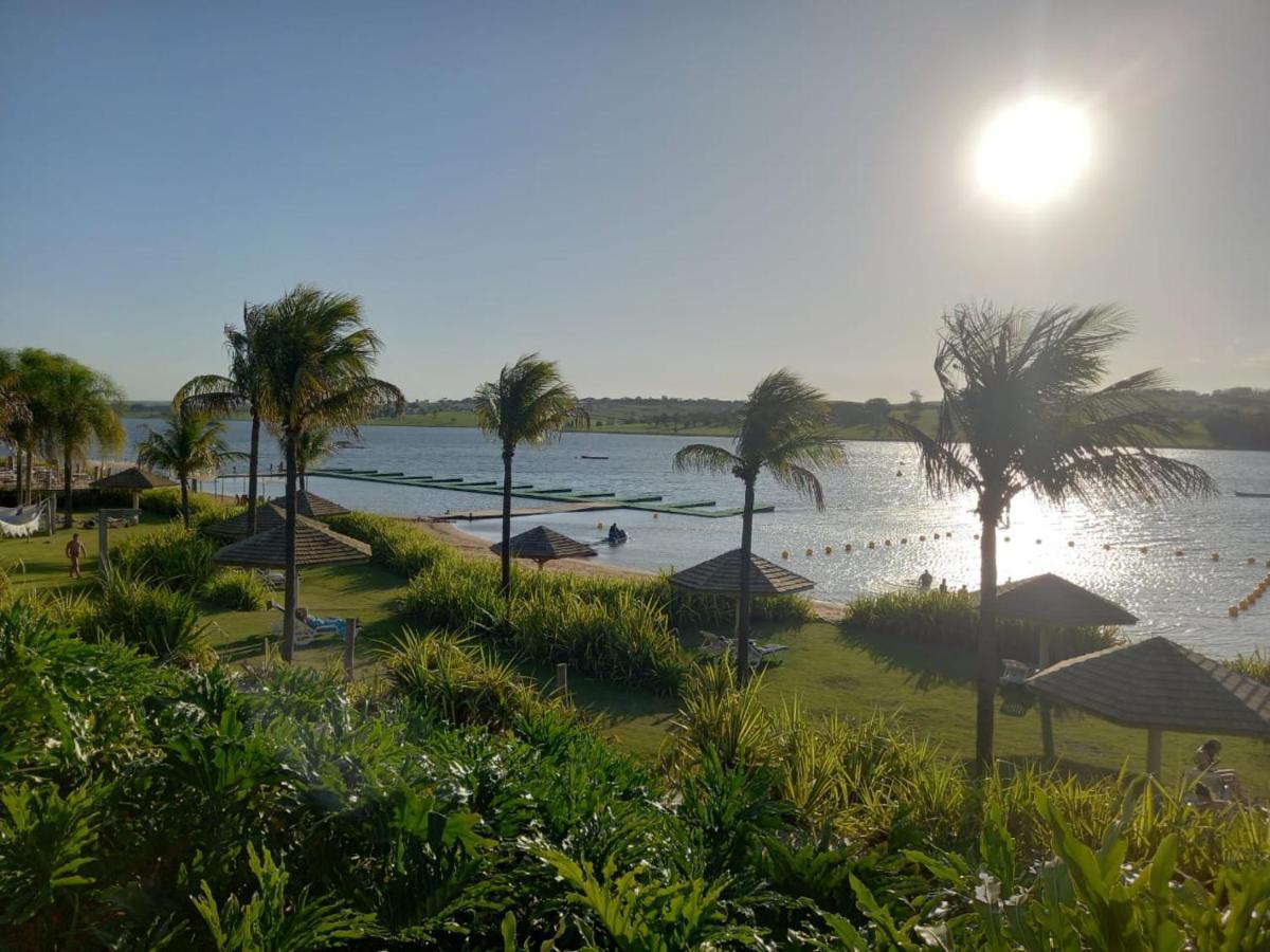 Minha Casinha Azul Na Represa Villa Paranapanema Buitenkant foto